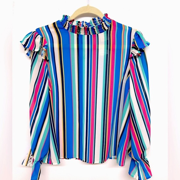 Flying Tomato Tops - NWT. Flying Tomato Striped Blouse Size Medium